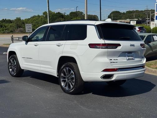Bright White Clearcoat 2022 Jeep Grand Cherokee L Overland