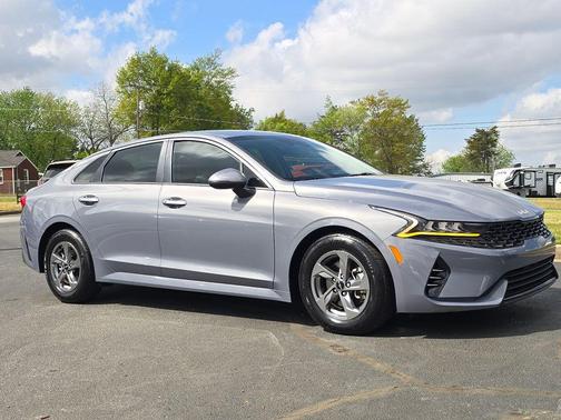 Everlasting Silver 2023 Kia K5 LXS