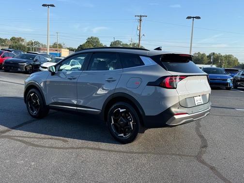 2026 Kia Sportage Hybrid EX