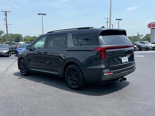 2025 Kia Carnival Hybrid SX