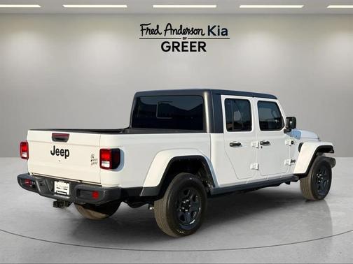2023 Jeep Gladiator Sport