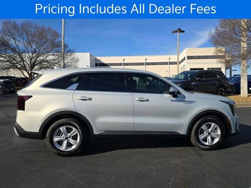 Ivory Silver 2026 Kia Sorento LX