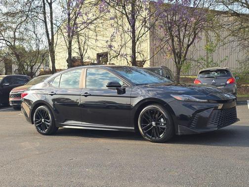 Midnight Black Metallic 2025 Toyota Camry SE