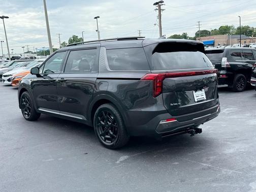 2025 Kia Carnival Hybrid SX