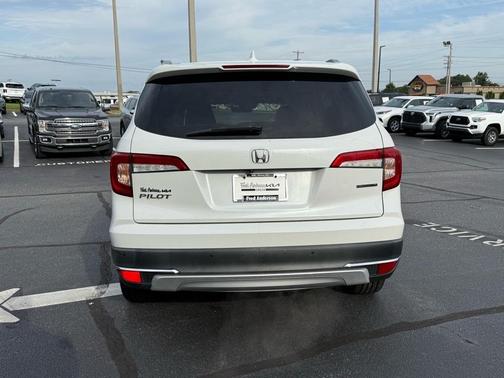 2020 Honda Pilot Touring 8-Passenger