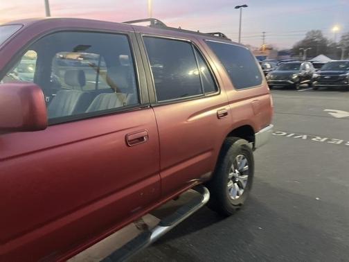 2002 Toyota 4Runner SR5