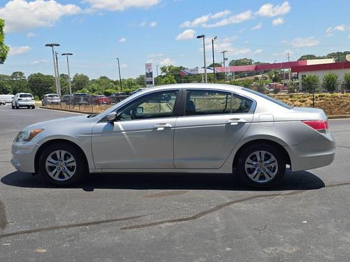 Alabaster Silver Metallic 2012 Honda Accord SE