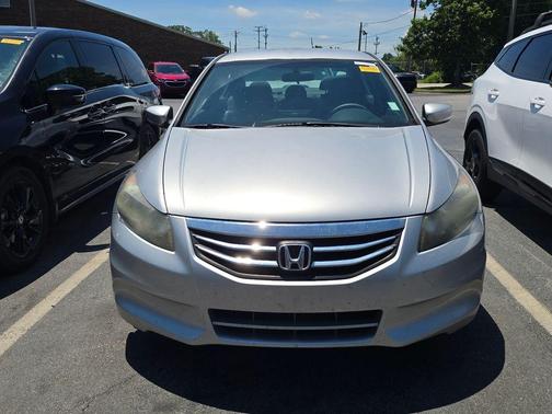 Alabaster Silver Metallic 2012 Honda Accord SE