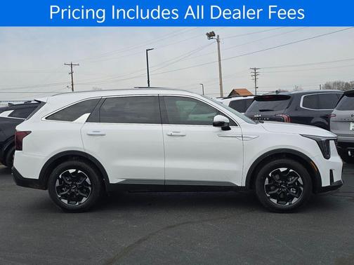 Glacial White Pearl 2026 Kia Sorento S