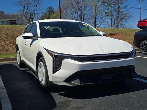 Snow White Pearl 2026 Kia K4 LX