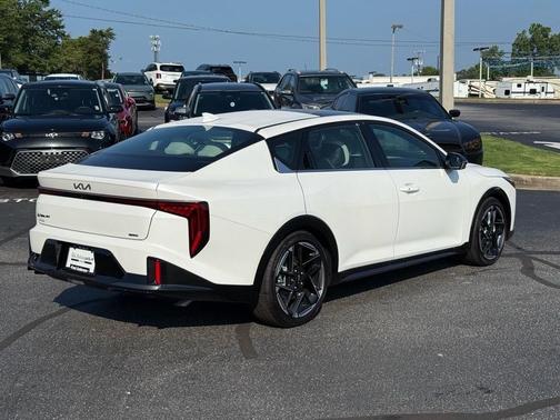 2025 Kia K4 GT-Line