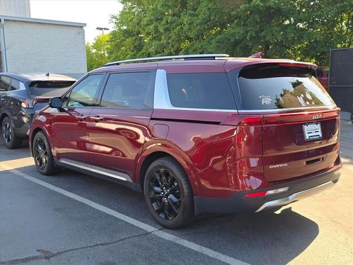 Flare Red 2024 Kia Carnival SX