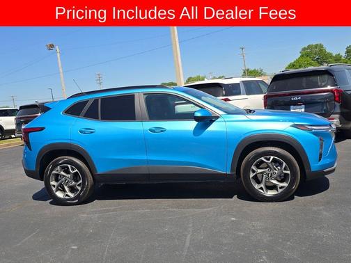 Marina Blue 2025 Chevrolet Trax LT