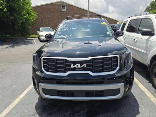 Ebony Black 2024 Kia Telluride S