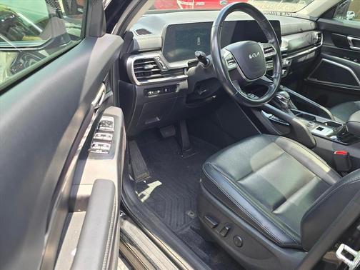 Ebony Black 2024 Kia Telluride S