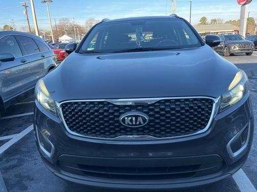 2018 Kia Sorento LX