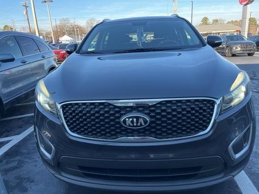 2018 Kia Sorento LX
