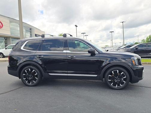 Ebony Black 2024 Kia Telluride SX-Prestige
