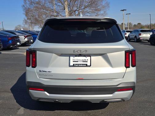 2026 Kia Sorento LX