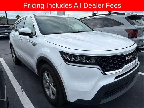 Glacial White Pearl 2022 Kia Sorento LX