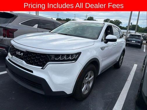 Glacial White Pearl 2022 Kia Sorento LX