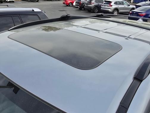 Silver Metallic 2022 Honda Pilot Special Edition