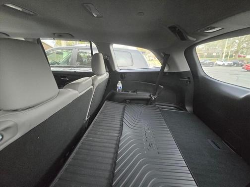 Silver Metallic 2022 Honda Pilot Special Edition