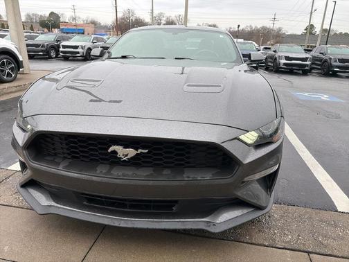 2020 Ford Mustang EcoBoost