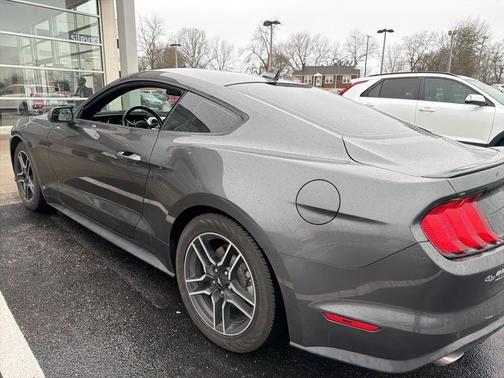 2020 Ford Mustang EcoBoost