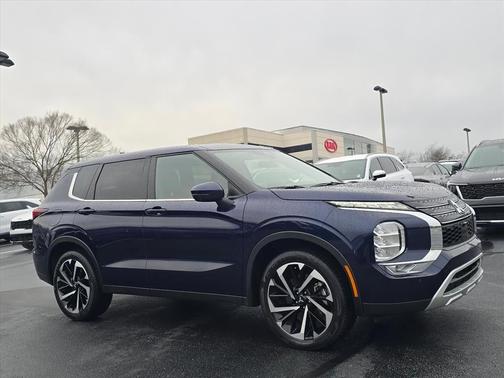 2024 Mitsubishi Outlander SE