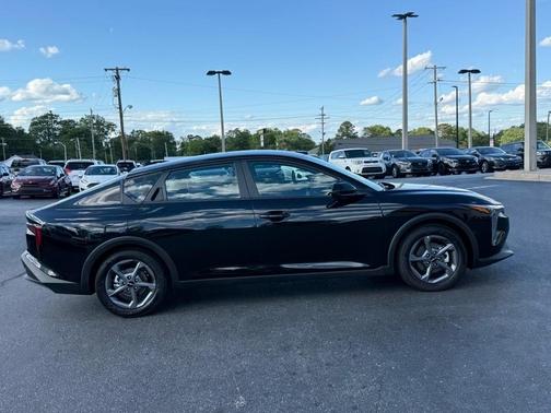 2025 Kia K4 LX