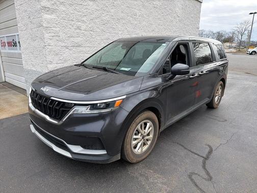 2024 Kia Carnival LX