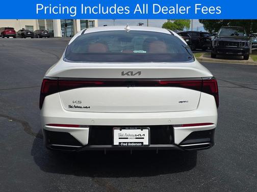 Snow White Pearl 2026 Kia K5 GT-Line
