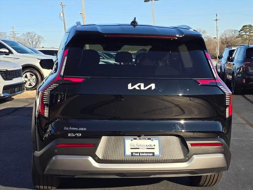 2026 Kia EV9 Wind