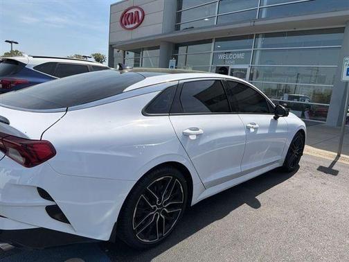 Glacial White Pearl 2024 Kia K5 GT