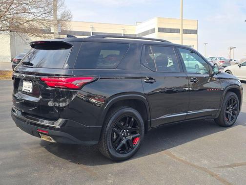 2023 Chevrolet Traverse Premier