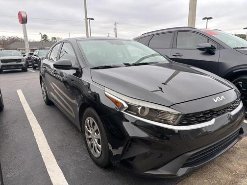 2022 Kia Forte FE