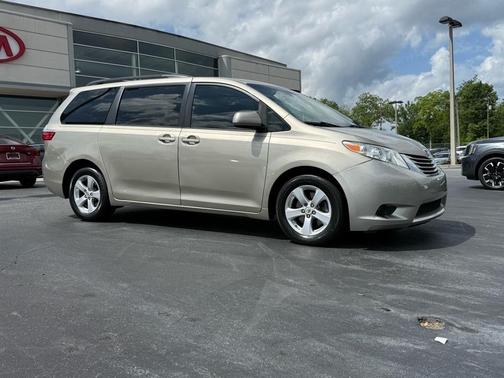 2017 Toyota Sienna L