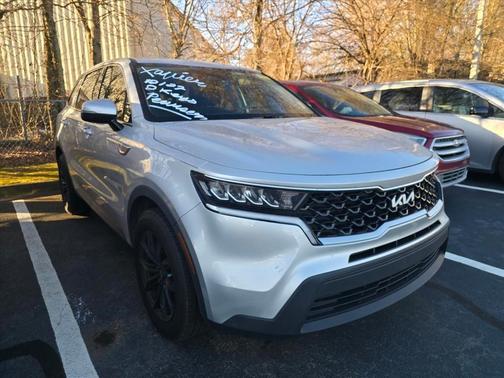 2022 Kia Sorento LX