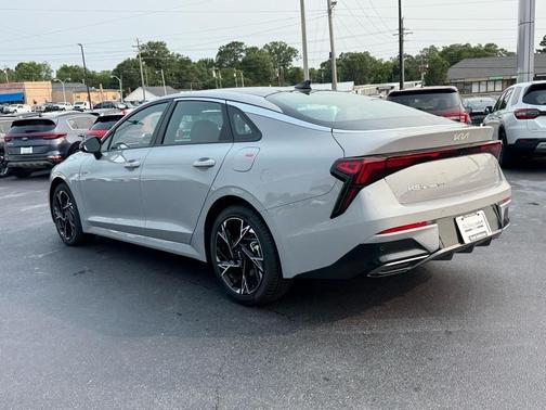 2025 Kia K5 GT-Line