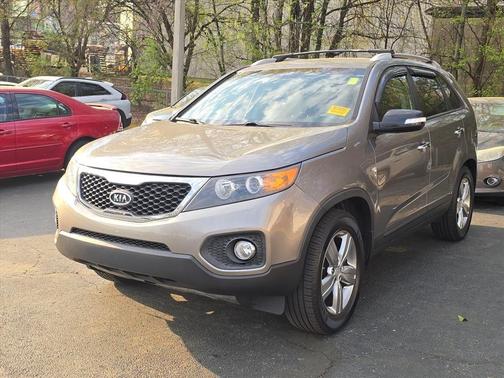 Titanium Silver 2013 Kia Sorento EX