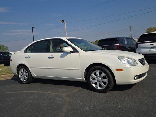 Pearl White 2008 Kia Optima EX