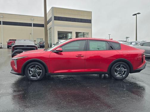 Currant Red 2026 Kia K4 LXS