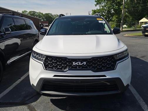 Glacial White Pearl 2023 Kia Sorento X-Line S