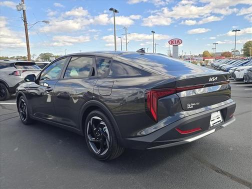2025 Kia K4 EX