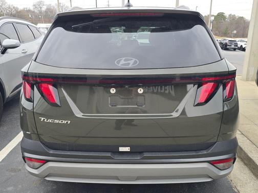 2025 Hyundai TUCSON SEL