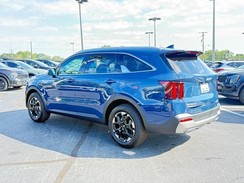 2025 Kia Sorento S