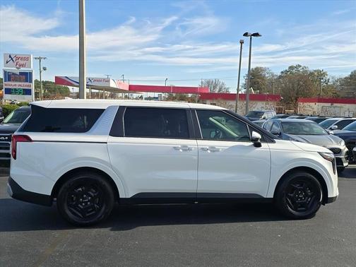 2026 Kia Carnival LX