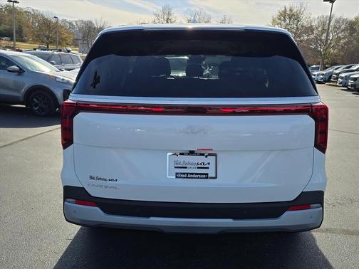 2026 Kia Carnival LX