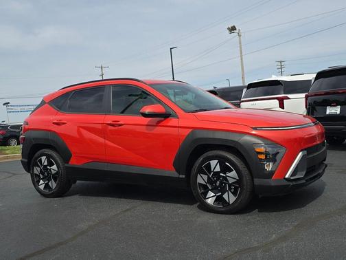 2024 Hyundai KONA SEL